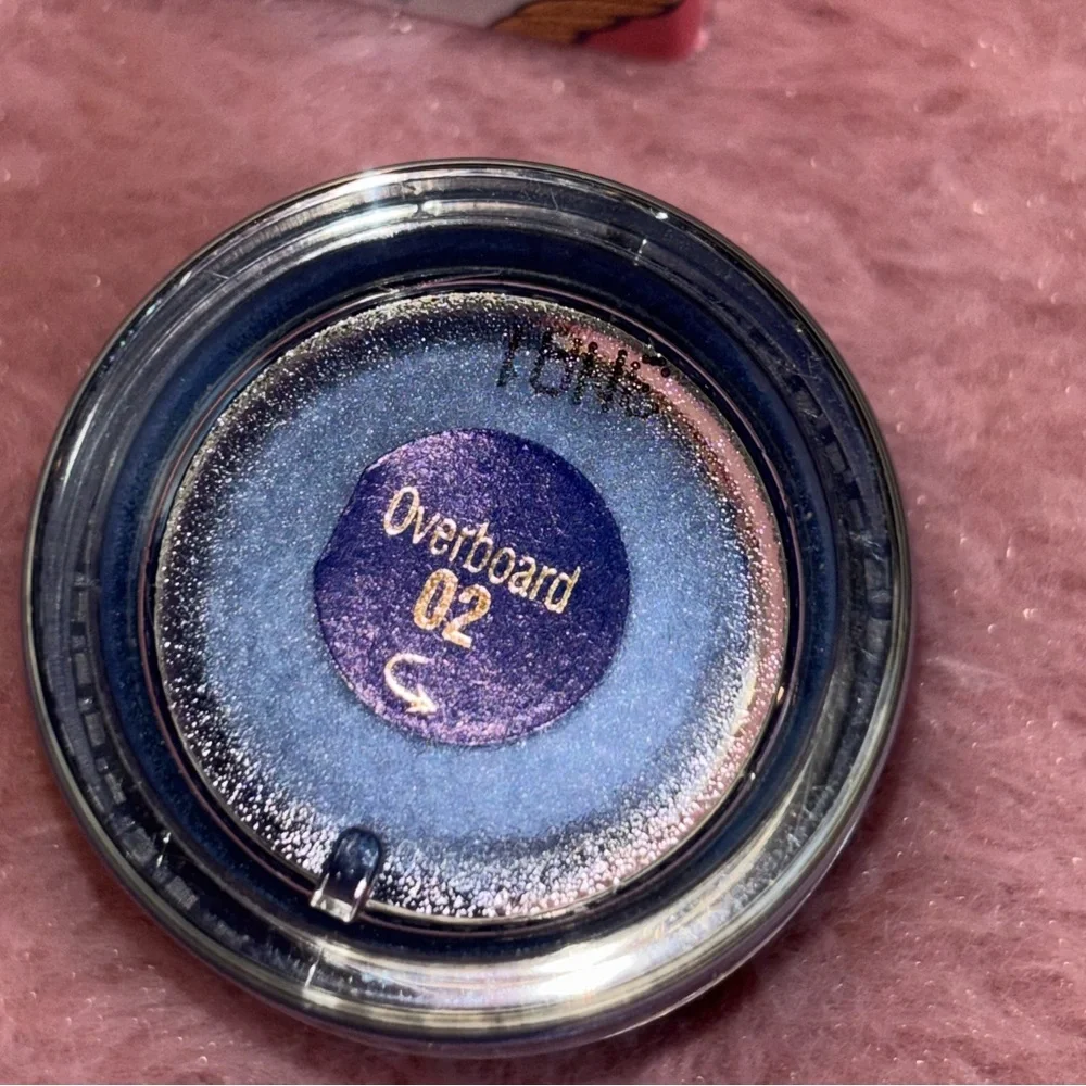Elizabeth Arden Pure Finish Cream Eye Shadow